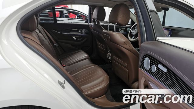 Mercedes-Benz E-Class E400 4MATIC Exclusive