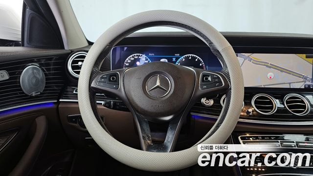 Mercedes-Benz E-Class E400 4MATIC Exclusive
