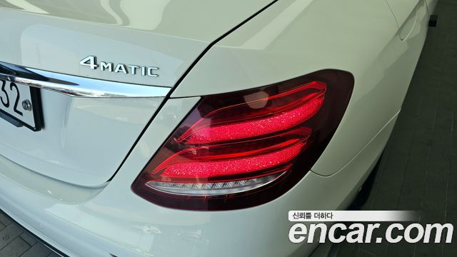 Mercedes-Benz E-Class E400 4MATIC Exclusive
