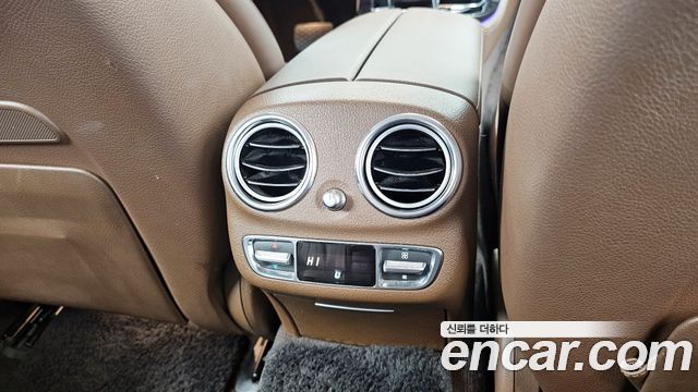 Mercedes-Benz E-Class E400 4MATIC Exclusive