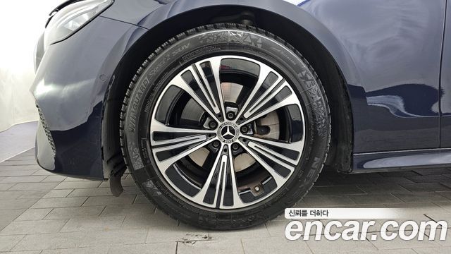 Mercedes-Benz E-Class E200 Avantgarde
