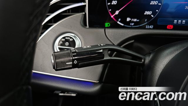 Mercedes-Benz E-Class E200 Avantgarde