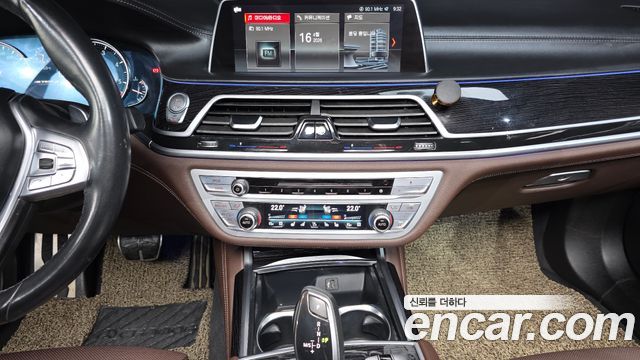BMW 7-Series 740d xDrive M Sport
