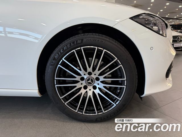 Mercedes-Benz C-Class C200 Avantgarde