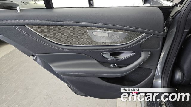 Mercedes-Benz CLS-Class CLS300d AMG Line