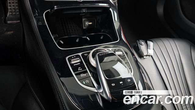 Mercedes-Benz CLS-Class CLS300d AMG Line