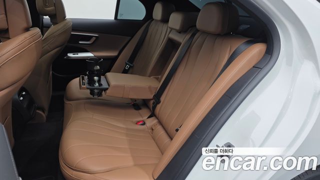 Mercedes-Benz E-Class E200 AMG Line
