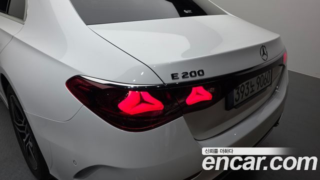 Mercedes-Benz E-Class E200 AMG Line