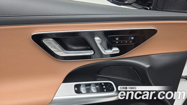 Mercedes-Benz E-Class E200 AMG Line
