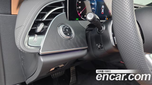 Mercedes-Benz E-Class E200 AMG Line