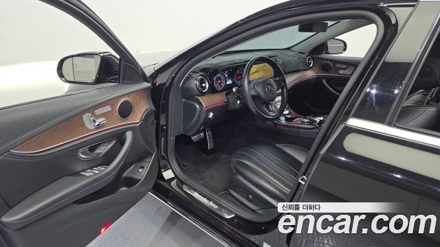 Mercedes-Benz E-Class E220d Exclusive