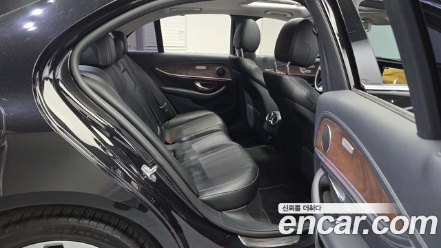 Mercedes-Benz E-Class E220d Exclusive