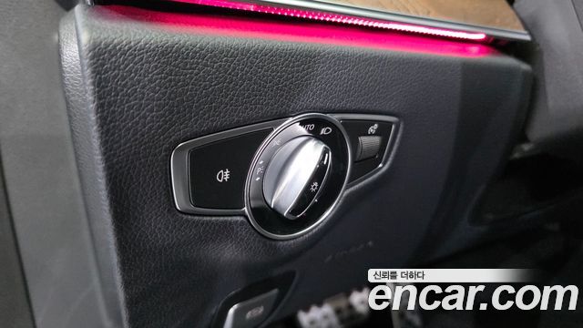 Mercedes-Benz E-Class E220d Exclusive