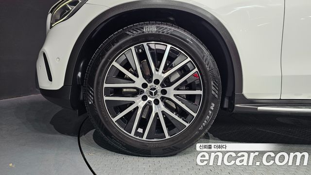 Mercedes-Benz GLC-Class GLC300 4MATIC