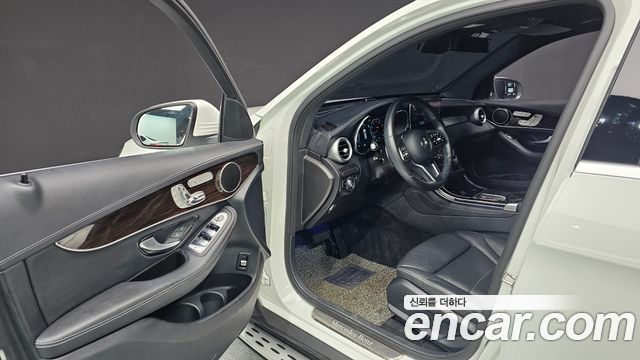 Mercedes-Benz GLC-Class GLC300 4MATIC