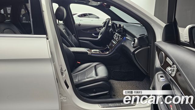 Mercedes-Benz GLC-Class GLC300 4MATIC