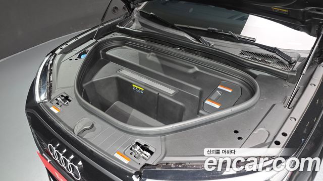Audi Q6 e-tron Premium Quattro
