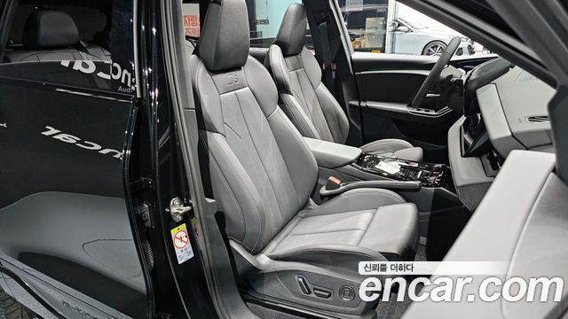 Audi Q6 e-tron Premium Quattro