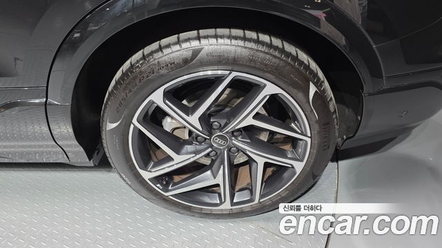 Audi Q6 e-tron Premium Quattro