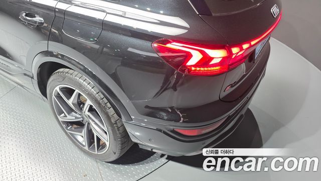 Audi Q6 e-tron Premium Quattro