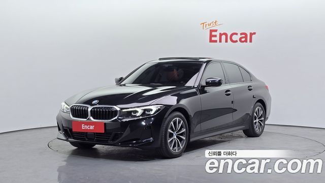 BMW 3-Series 320i