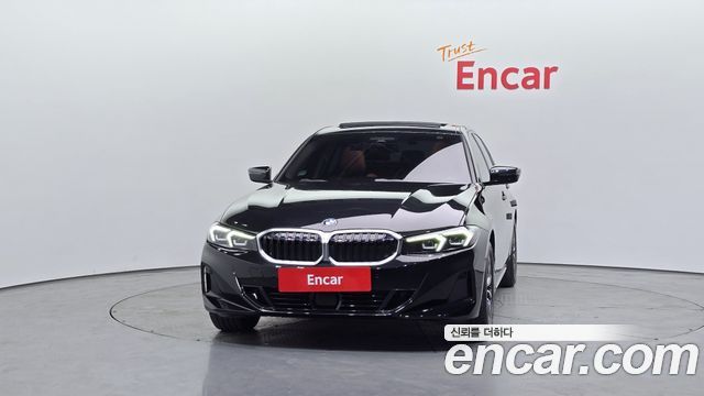 BMW 3-Series 320i