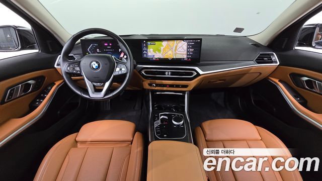 BMW 3-Series 320i