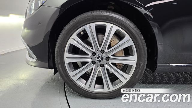 Mercedes-Benz E-Class E350 4MATIC Exclusive