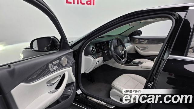 Mercedes-Benz E-Class E350 4MATIC Exclusive