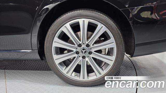 Mercedes-Benz E-Class E350 4MATIC Exclusive
