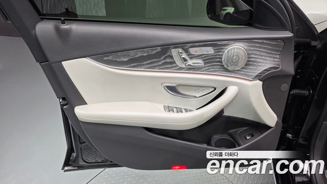 Mercedes-Benz E-Class E350 4MATIC Exclusive
