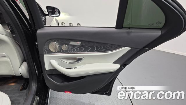 Mercedes-Benz E-Class E350 4MATIC Exclusive