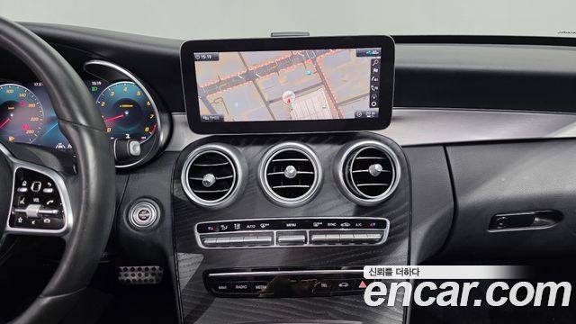 Mercedes-Benz C-Class C200 AMG Line