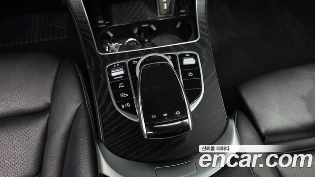 Mercedes-Benz C-Class C200 AMG Line