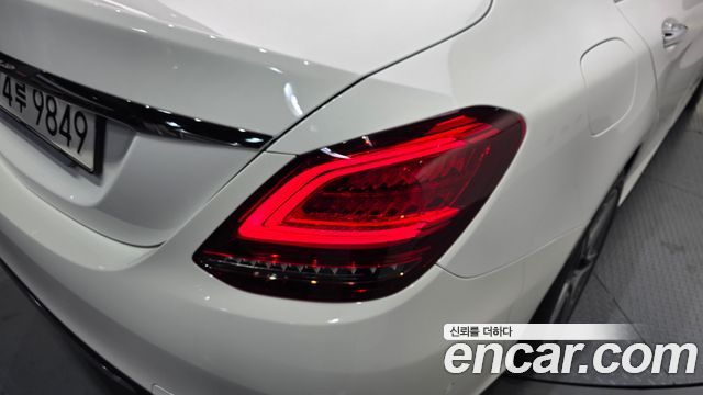 Mercedes-Benz C-Class C200 AMG Line