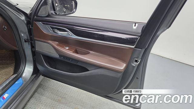 BMW 7-Series 730d xDrive M Sport