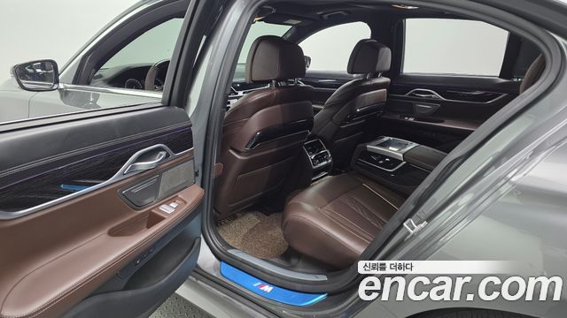 BMW 7-Series 730d xDrive M Sport