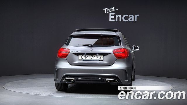 Mercedes-Benz A-Class A200 AMG Line