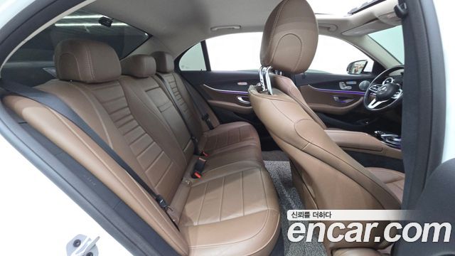 Mercedes-Benz E-Class E300 Avantgarde