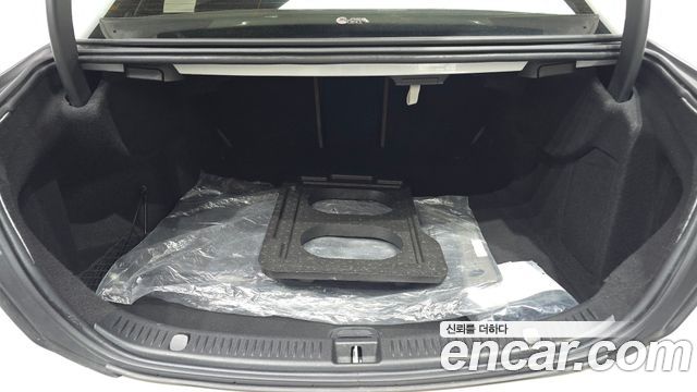 Mercedes-Benz E-Class E300 Avantgarde
