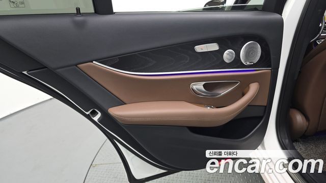Mercedes-Benz E-Class E300 Avantgarde