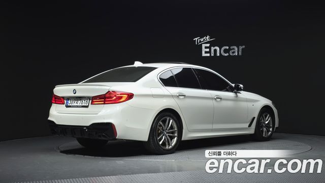 BMW 5-Series 530i xDrive M Sport Package Plus