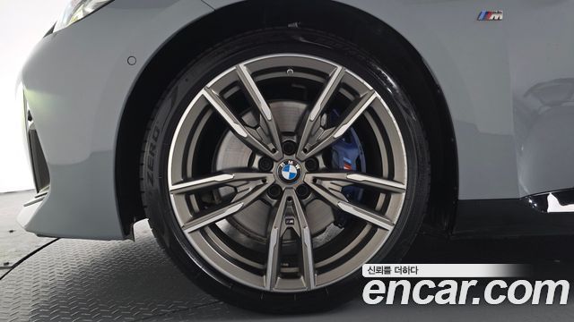 BMW 2-Series M240i xDrive Coupe