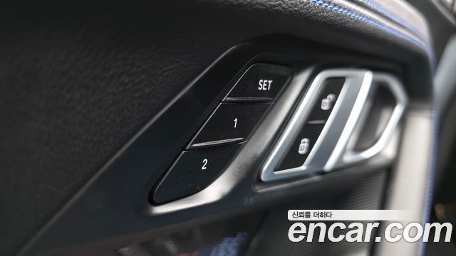 BMW 2-Series M240i xDrive Coupe