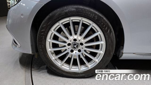 Mercedes-Benz E-Class E220d 4MATIC Exclusive