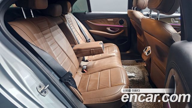 Mercedes-Benz E-Class E220d 4MATIC Exclusive