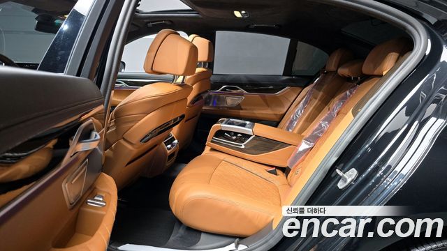 BMW 7-Series 730d xDrive Design Pure Excellence