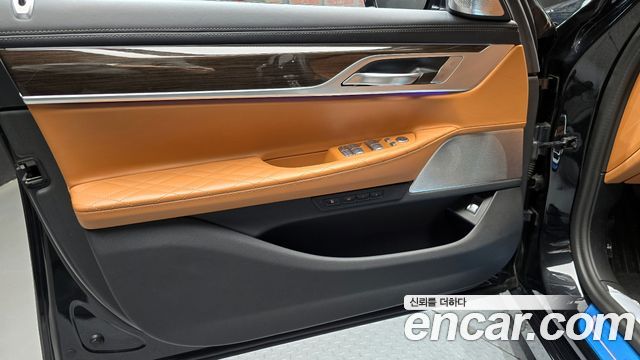 BMW 7-Series 730d xDrive Design Pure Excellence