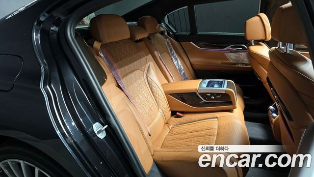 BMW 7-Series 730d xDrive Design Pure Excellence