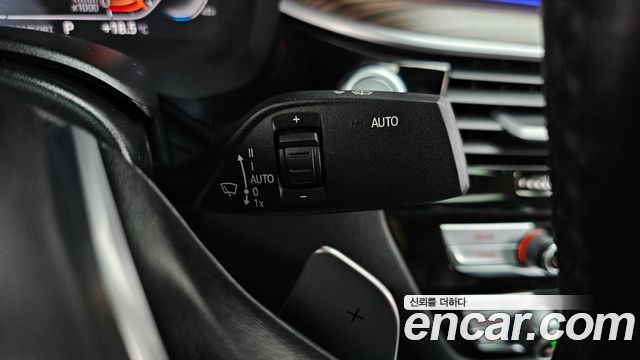 BMW 5-Series 530i xDrive Luxury